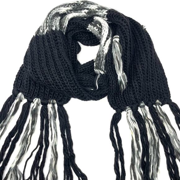 Renee's NYC Women's Soft Knit Wool Blend Scarf w/ Fringe in Black and White - Picture 4 of 8